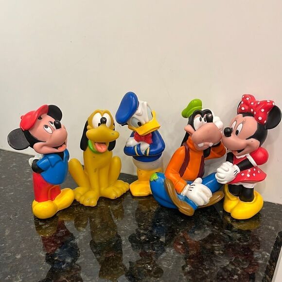 VNTG Lot of 5 Disney Characters Baby Rubber/Plastic Bath Toys 6" - Picture 1 of 4